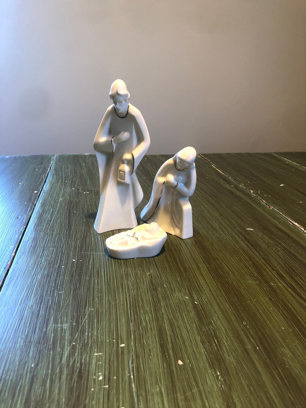 Mikasa EUC 3 Piece Small Nativity Set KT421/995 - Joseph, Mary, Baby Jesus